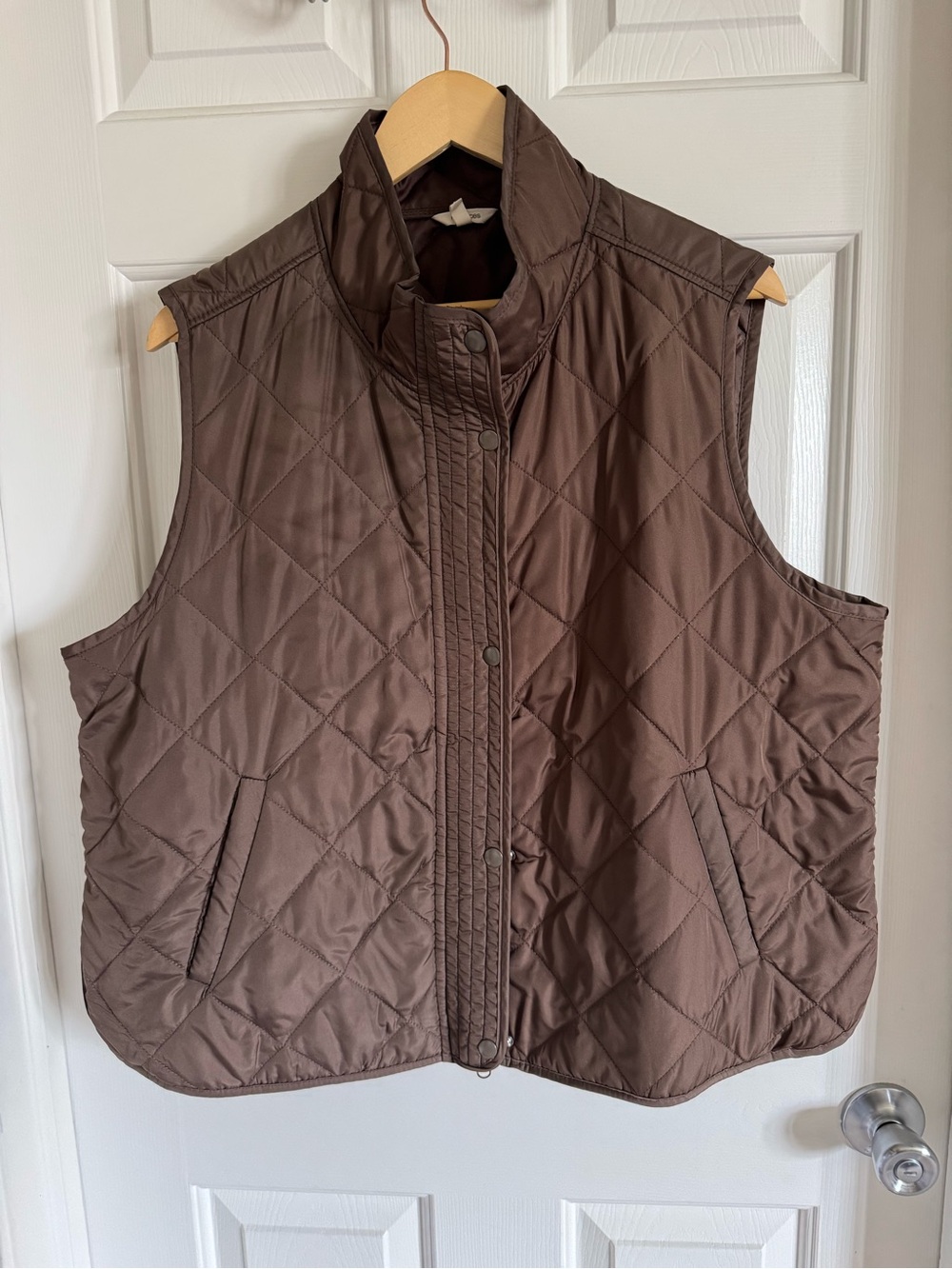 Quilted Sleeveless Puffer Vest in Chocolate Brown